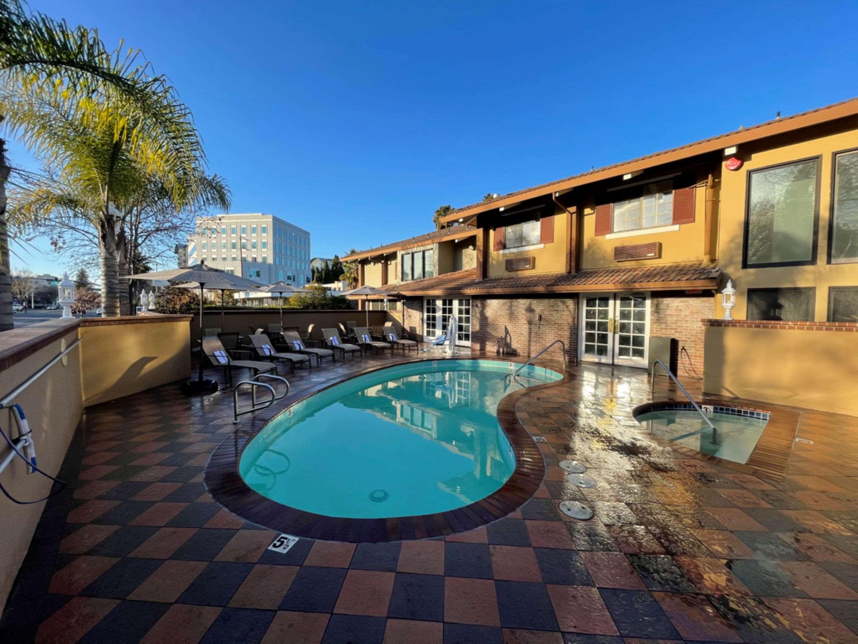 Surestay Plus Hotel By Best Western Mountain View Eksteriør bilde